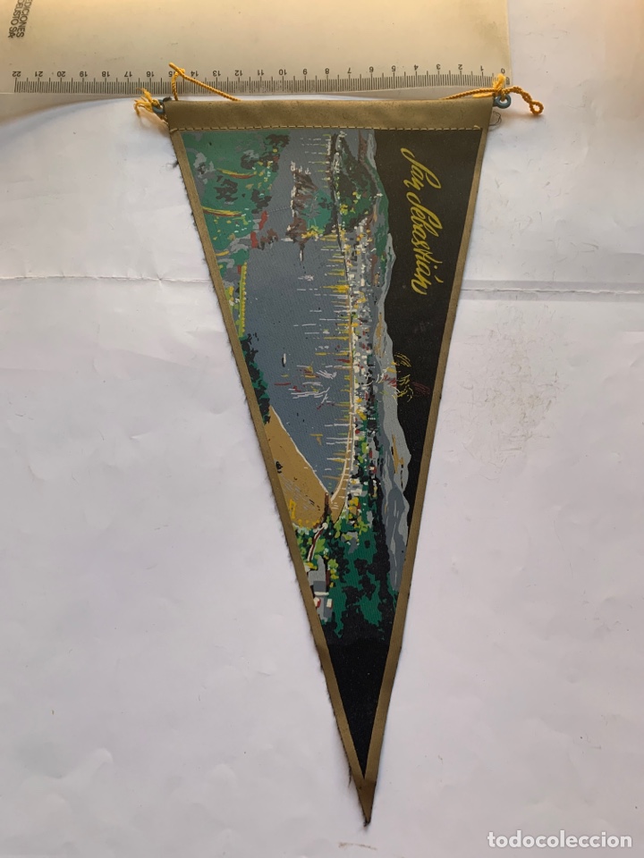 Fanions de collection: BANDER&Iacute;N. SAN SEBASTI&Aacute;N. SERIGRAF&Iacute;A. IRUPE. EVEREST.