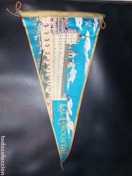 Sammlung von Wimpeln: BANDER&Iacute;N EL ESCORIAL MADRID
