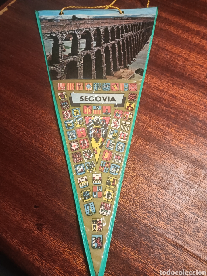 Galhardetes de cole&ccedil;&atilde;o: BANDERIN DE SEGOVIA