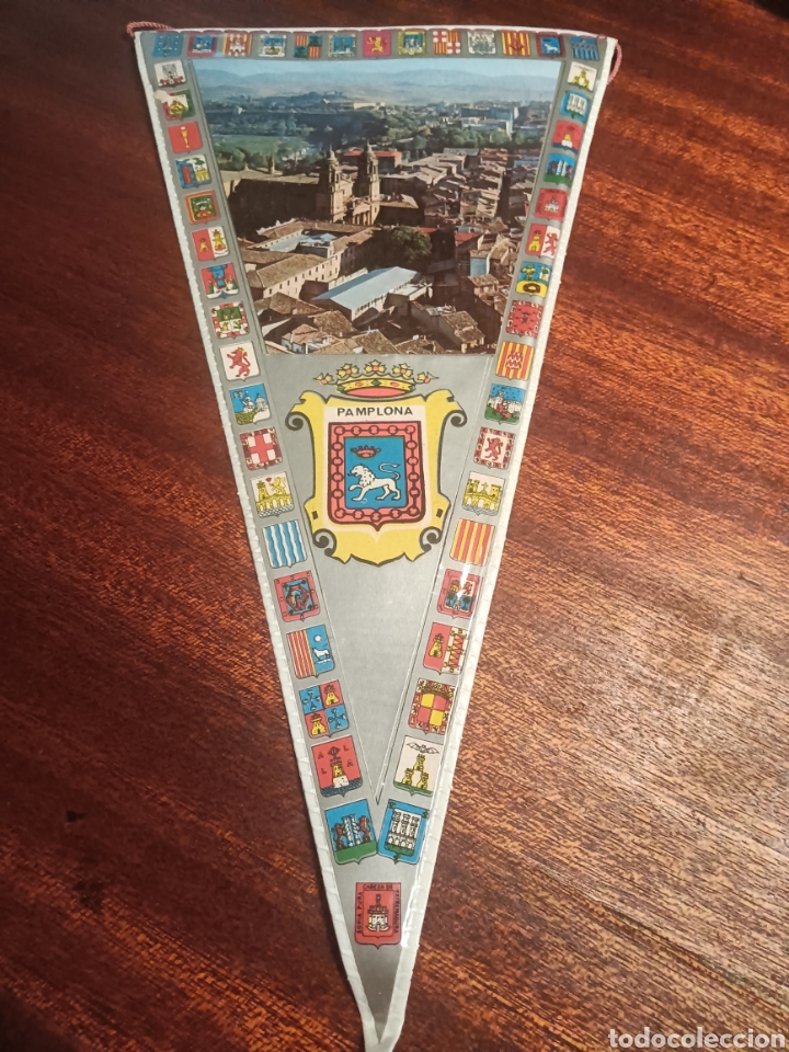 Galhardetes de cole&ccedil;&atilde;o: BANDERIN DE PAMPLONA