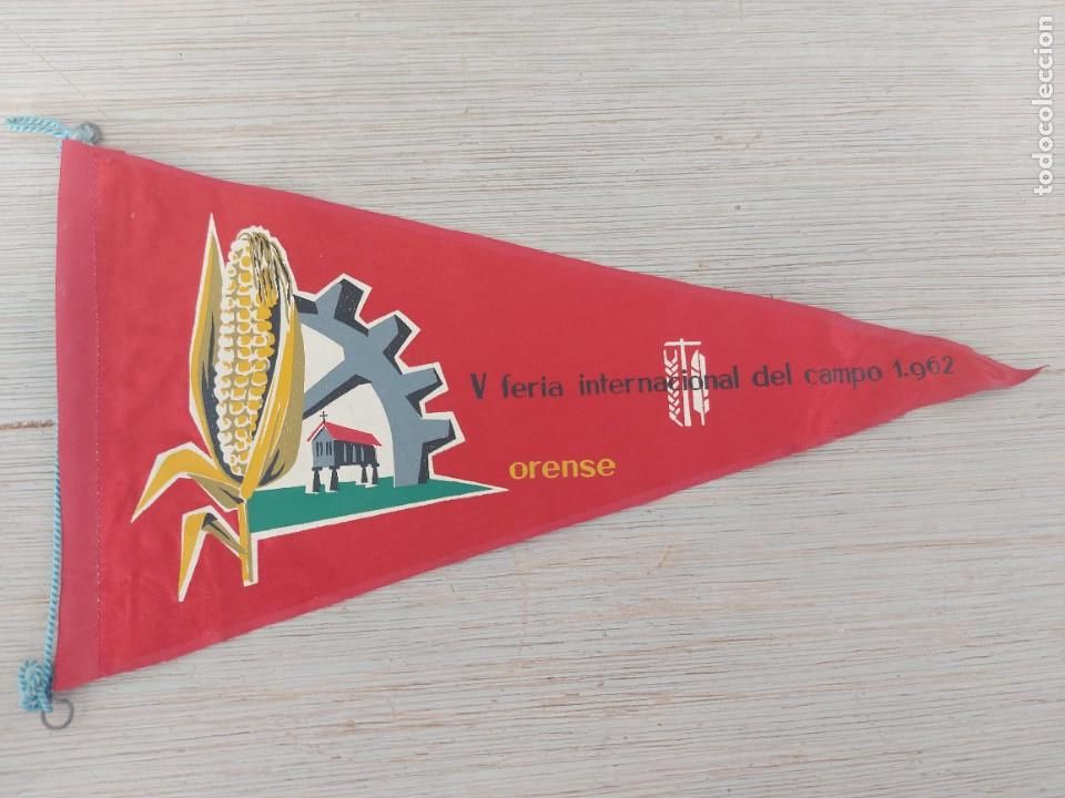 Fanions de collection: ANTIGUO BANDERIN V FERIA INTERNACIONAL DEL CAMPO ORENSE - 1962 - 25 CM - EN BUEN ESTADO -