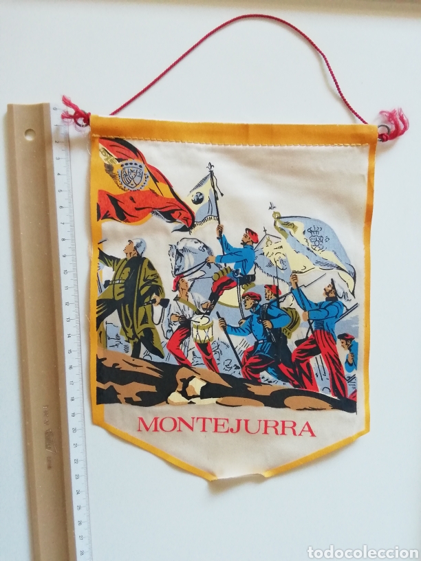 Fanions de collection: BANDERIN CARLISTA MONTEJURRA