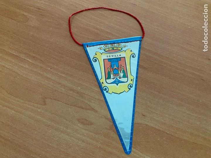 Fanions de collection: PEQUE&Ntilde;O BANDERIN SEVILLA (COIB204)