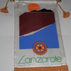 Banderines de colección: BANDERIN DEL ROTARY CLUB DE LANZAROTE. Lote 366631786