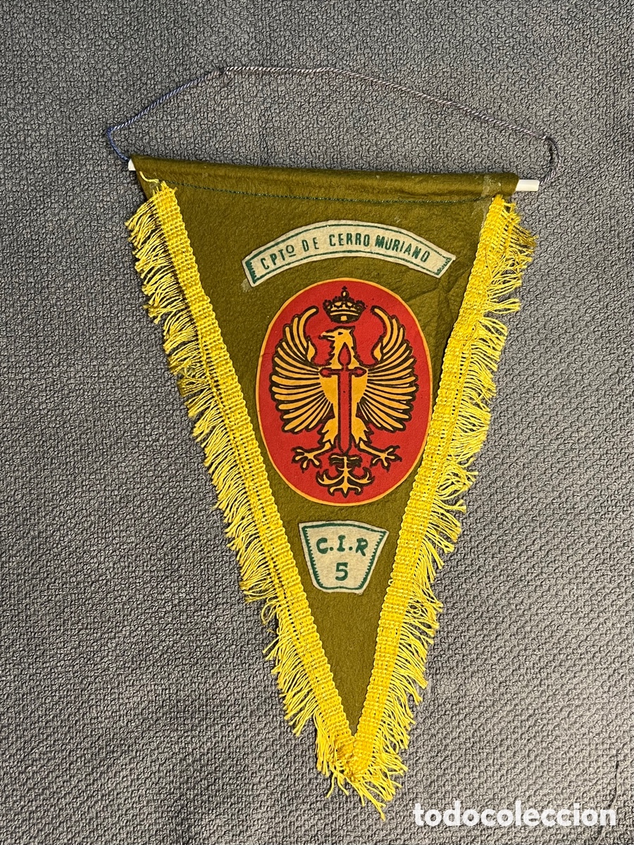 Collection pennants: CORDOBA Bander&iacute;n Campamento de Cerro Muriano C.I.R. 5, Historias de la Mili (h.1960?) Med&iacute;das: 30x21