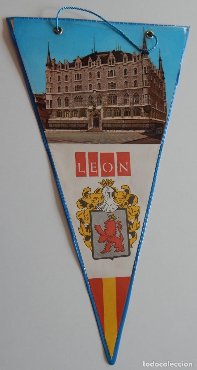Banderines de colecci&oacute;n: Bander&iacute;n antiguo de Le&oacute;n - Foto 1