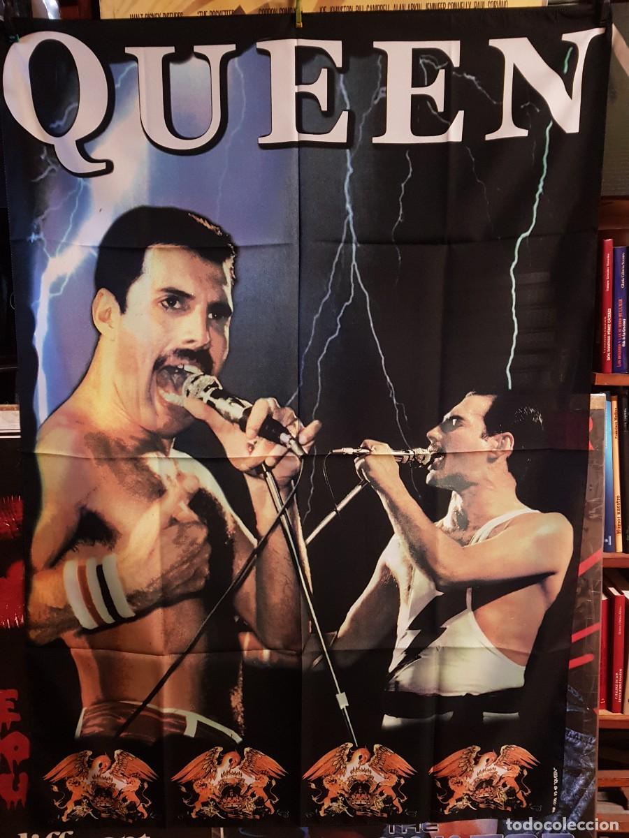 Galhardetes de cole&ccedil;&atilde;o: BANDERA THE QUEEN - FREDDY MERCURY 97X137CM