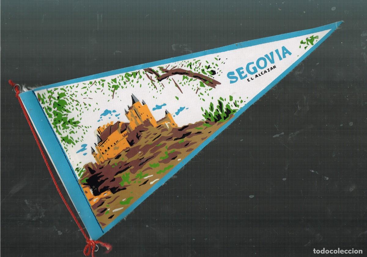 Fanions de collection: 60&acute;s ca. BANDER&Iacute;N TELA/SERIGRAF&Iacute;A SEGOVIA ILUSTRACI&Oacute;N &rdquo;EL ALCAZAR&rdquo;