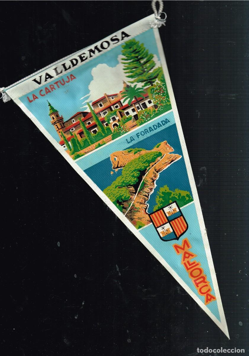 Fanions de collection: 60&acute;s ca. BANDER&Iacute;N TELA/SERIGRAF&Iacute;A: ESCUDO MALLORCA VALLDEMOSA CARTUJA (CARTOIXA) LA (SA) FORADADA