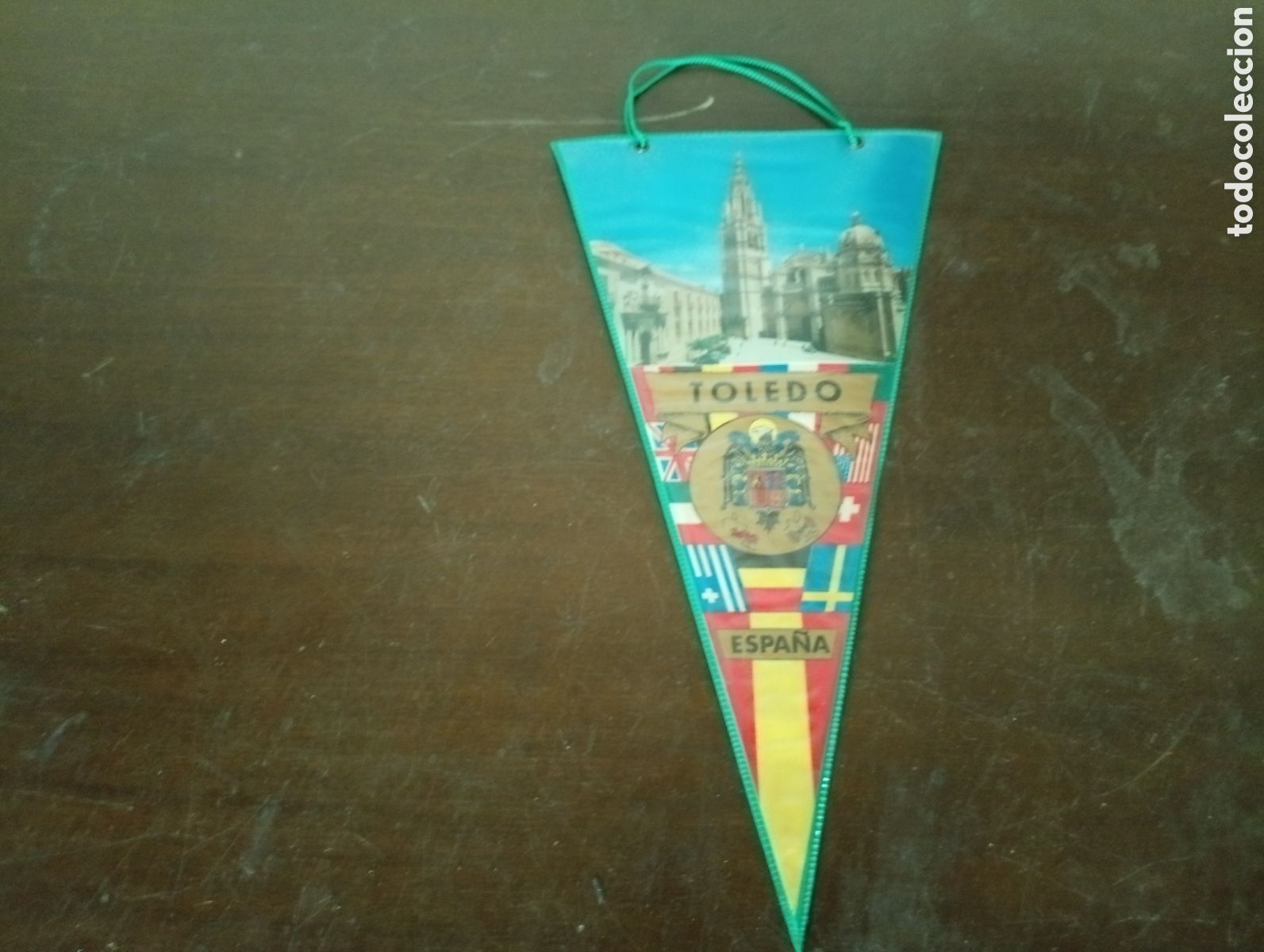Collection pennants: Bander&iacute;n tela pl&aacute;stico toledo recuerdo 25cm