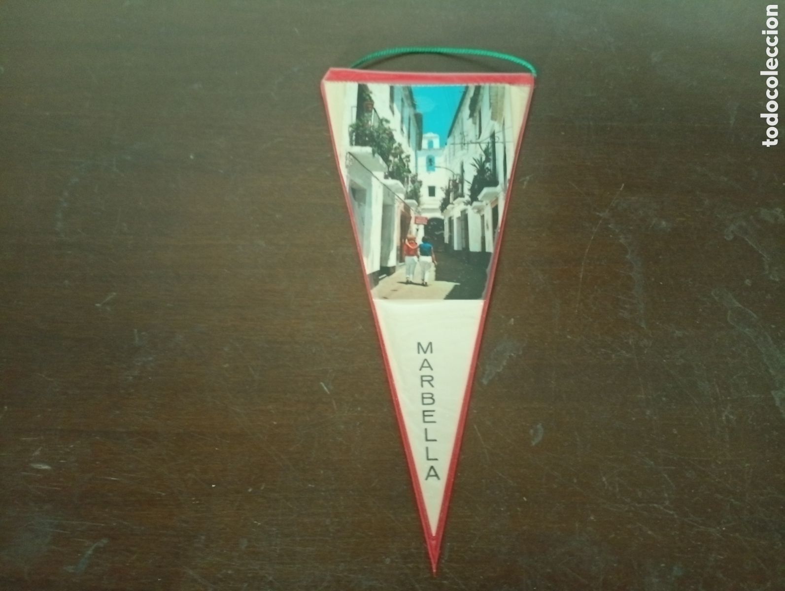 Fanions de collection: Bander&iacute;n tela pl&aacute;stico marbellarecuerdo 25cm