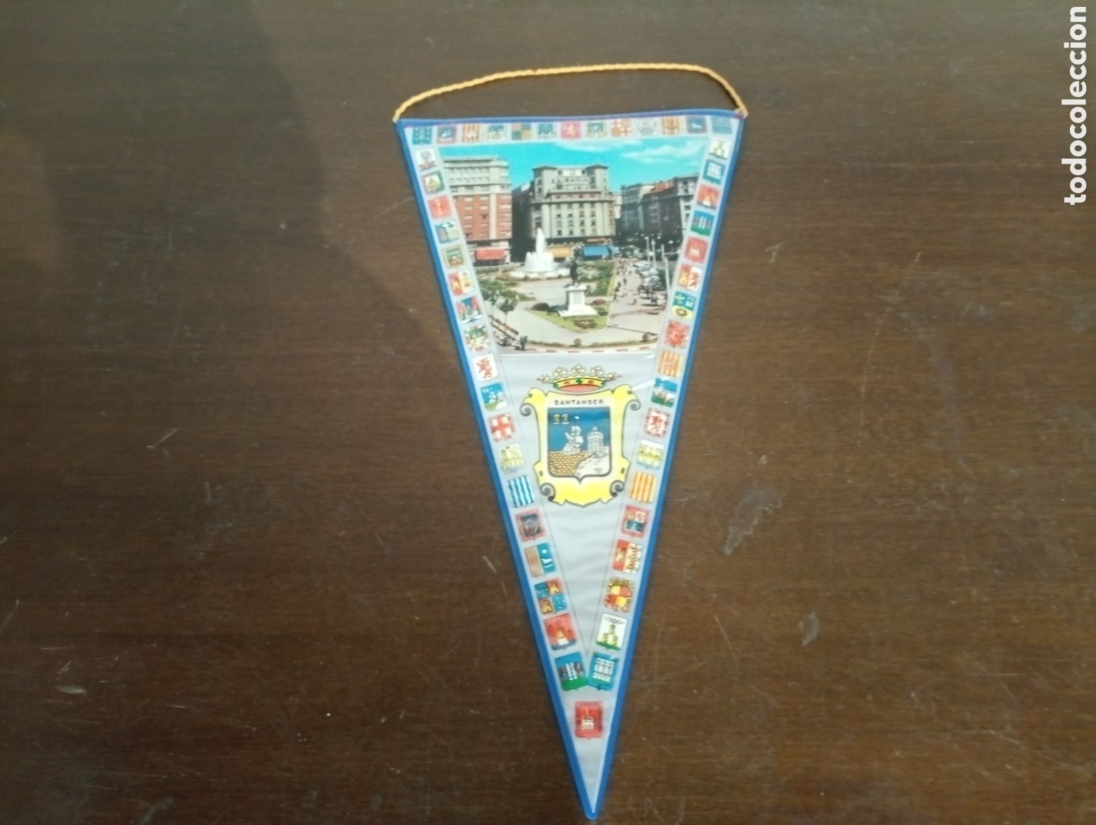Fanions de collection: Bander&iacute;n tela pl&aacute;stico Santander recuerdo 25cm
