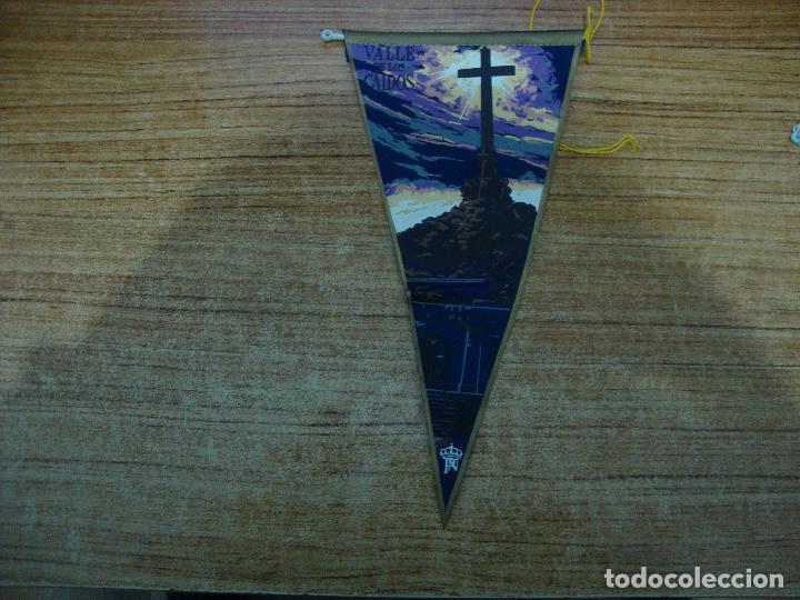 Banderines de colecci&oacute;n: BANDERIN VALLE DE LOS CAIDOS - Foto 1