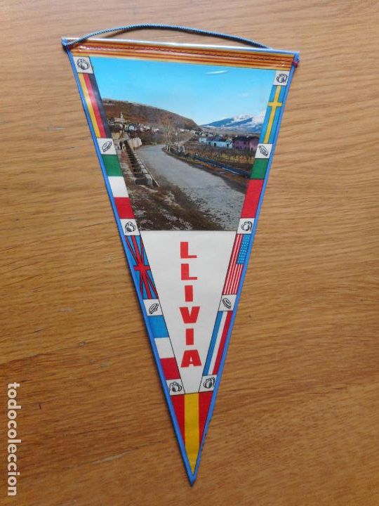 Galhardetes de cole&ccedil;&atilde;o: ANTIGUO BANDERIN LLIVIA GERONA A&Ntilde;OS 60