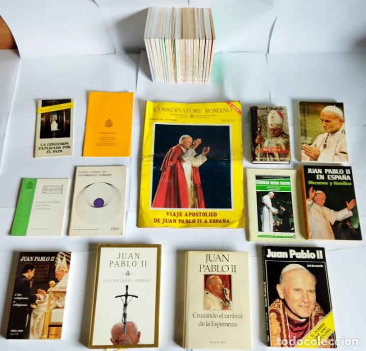 Galhardetes de cole&ccedil;&atilde;o: JUAN PABLO II. KAROL WOJTYLA - LOTE DE TREINTA Y CINCO LIBROS MAS UNA REVISTA