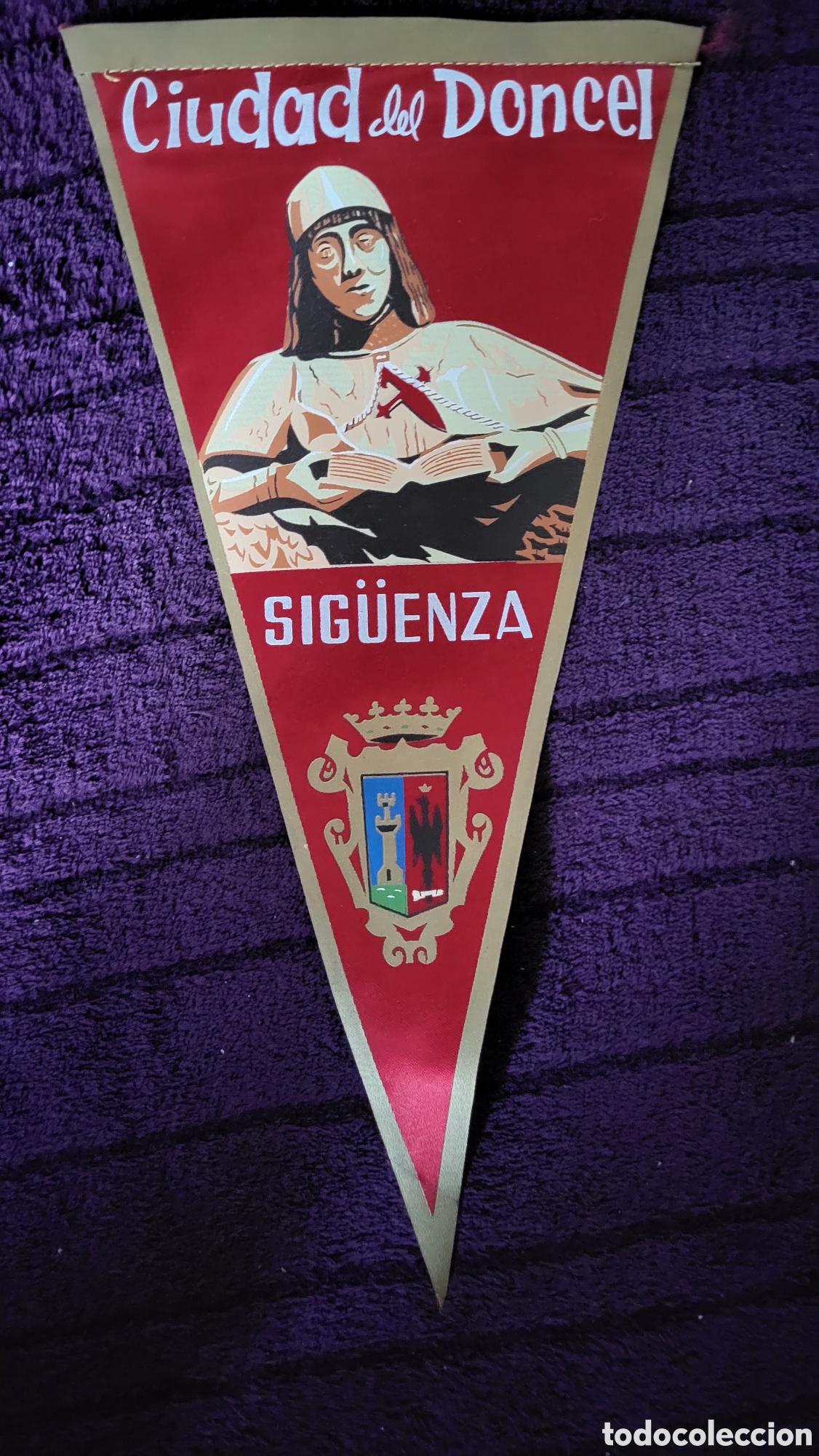 Fanions de collection: Bander&iacute;n Ciudad del Doncel Siguenza