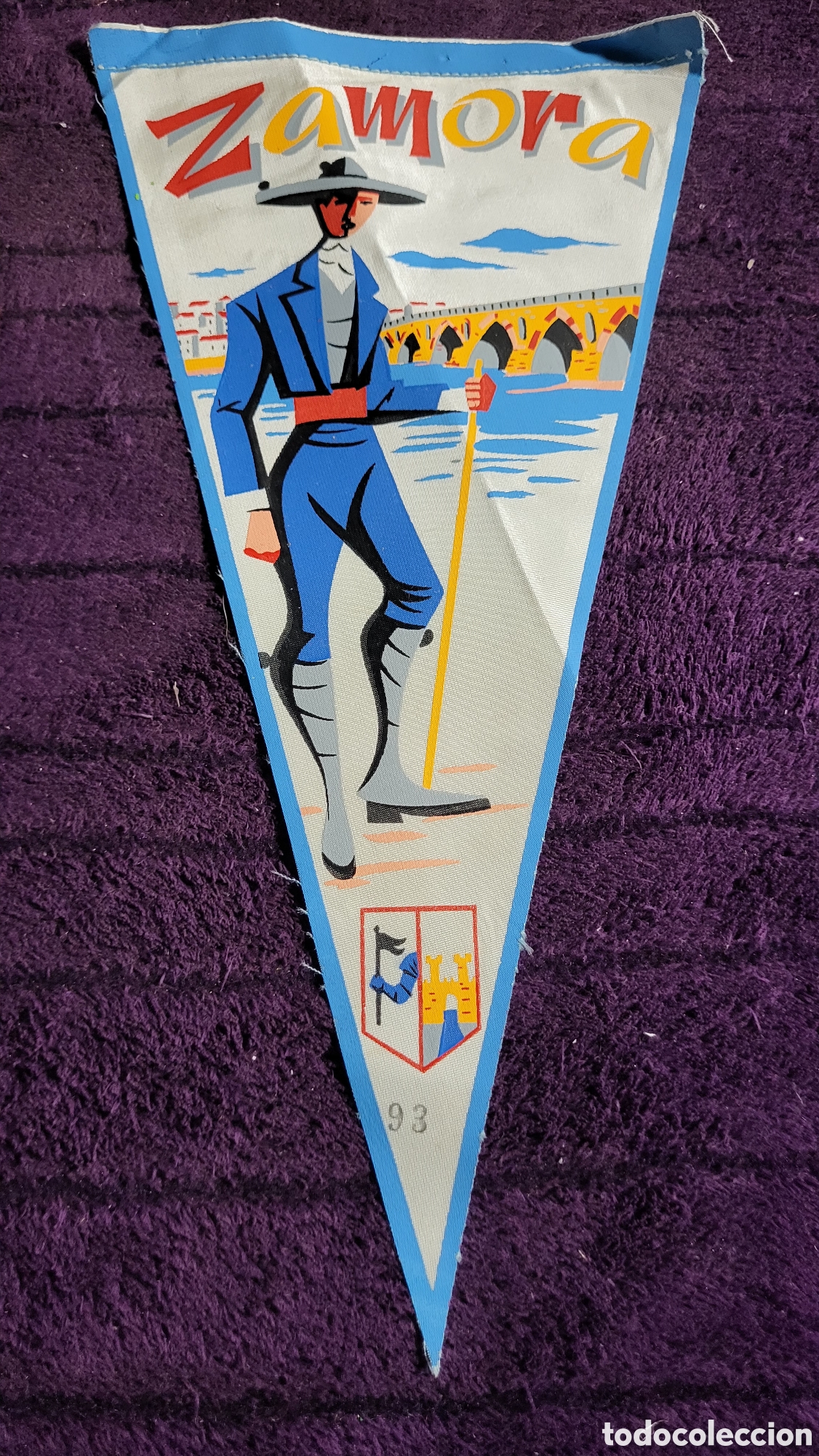 Collection pennants: Bander&iacute;n Zamora