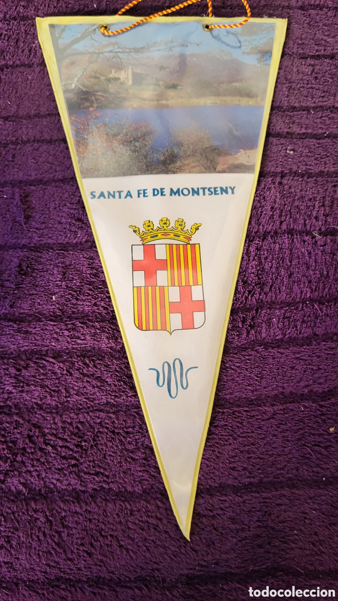 Collection pennants: Bander&iacute;n Santa fe de Montseny