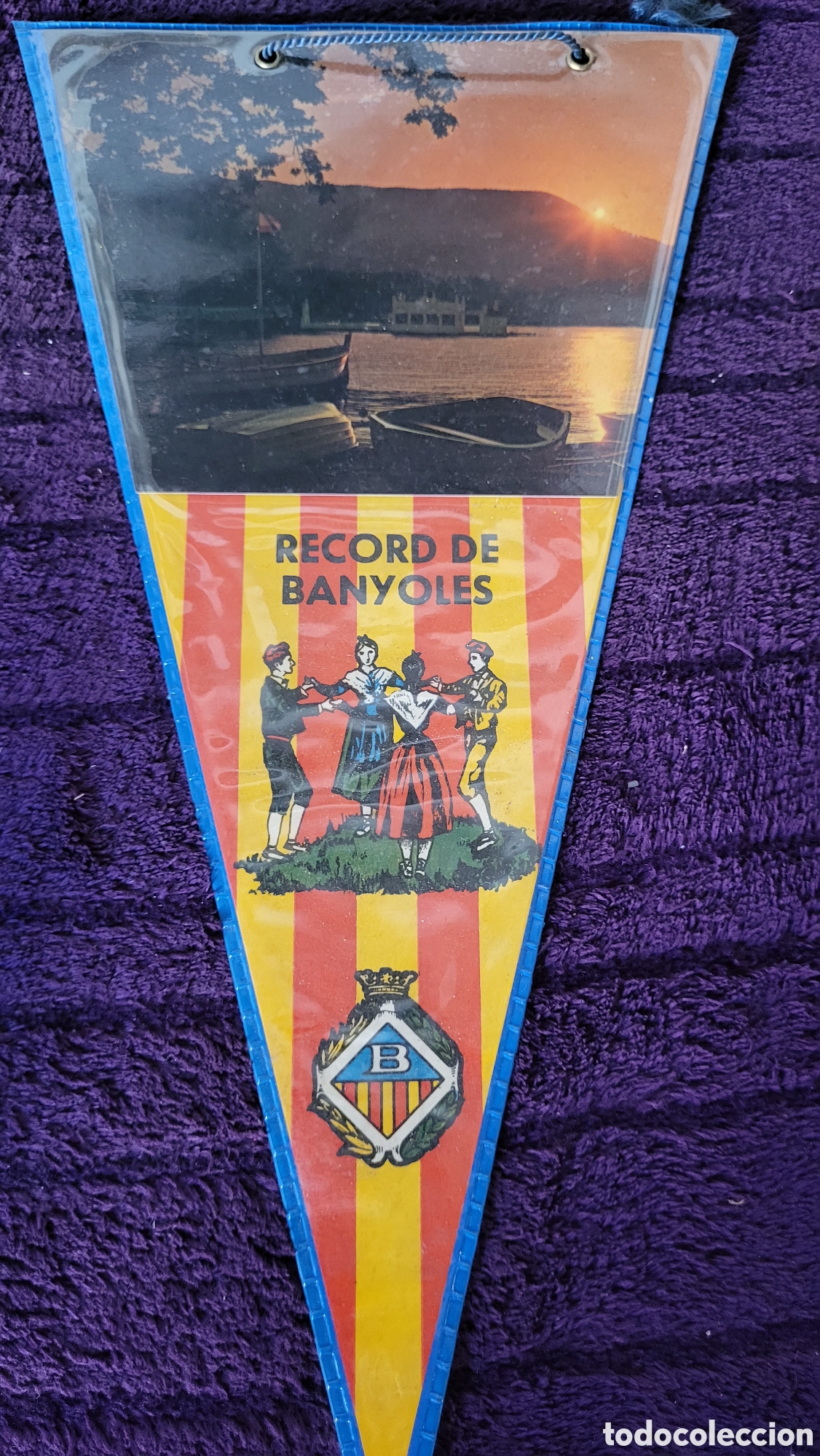 Sammlung von Wimpeln: Bander&iacute;n Ba&ntilde;yoles