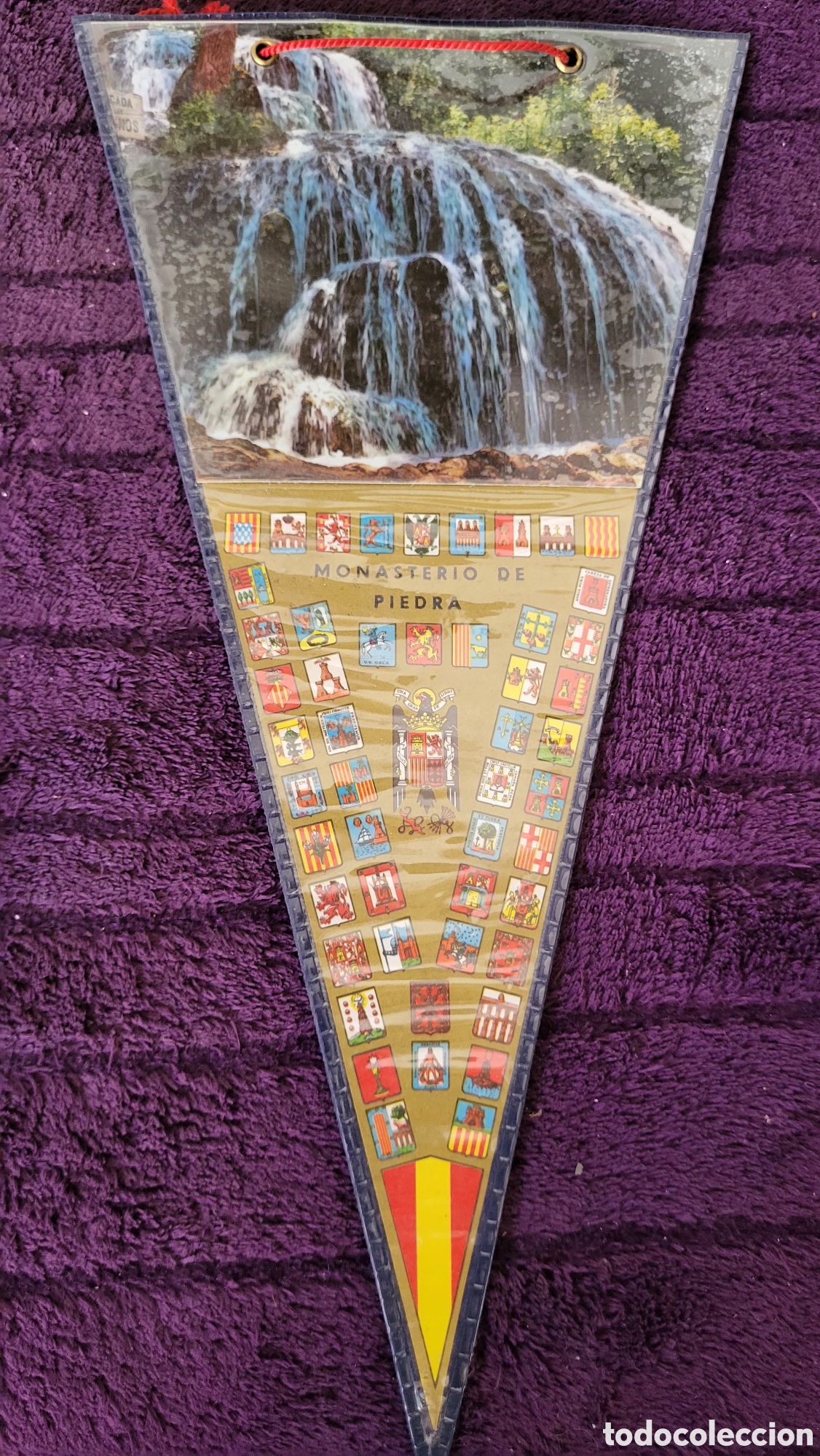 Collection pennants: Bander&iacute;n Monasterio de Piedra