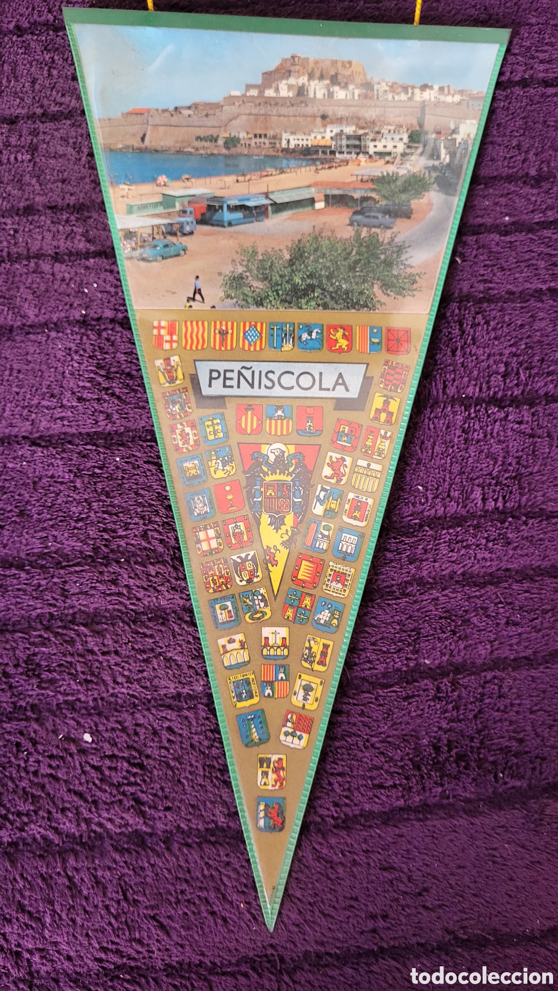 Sammlung von Wimpeln: Bander&iacute;n Peniscola