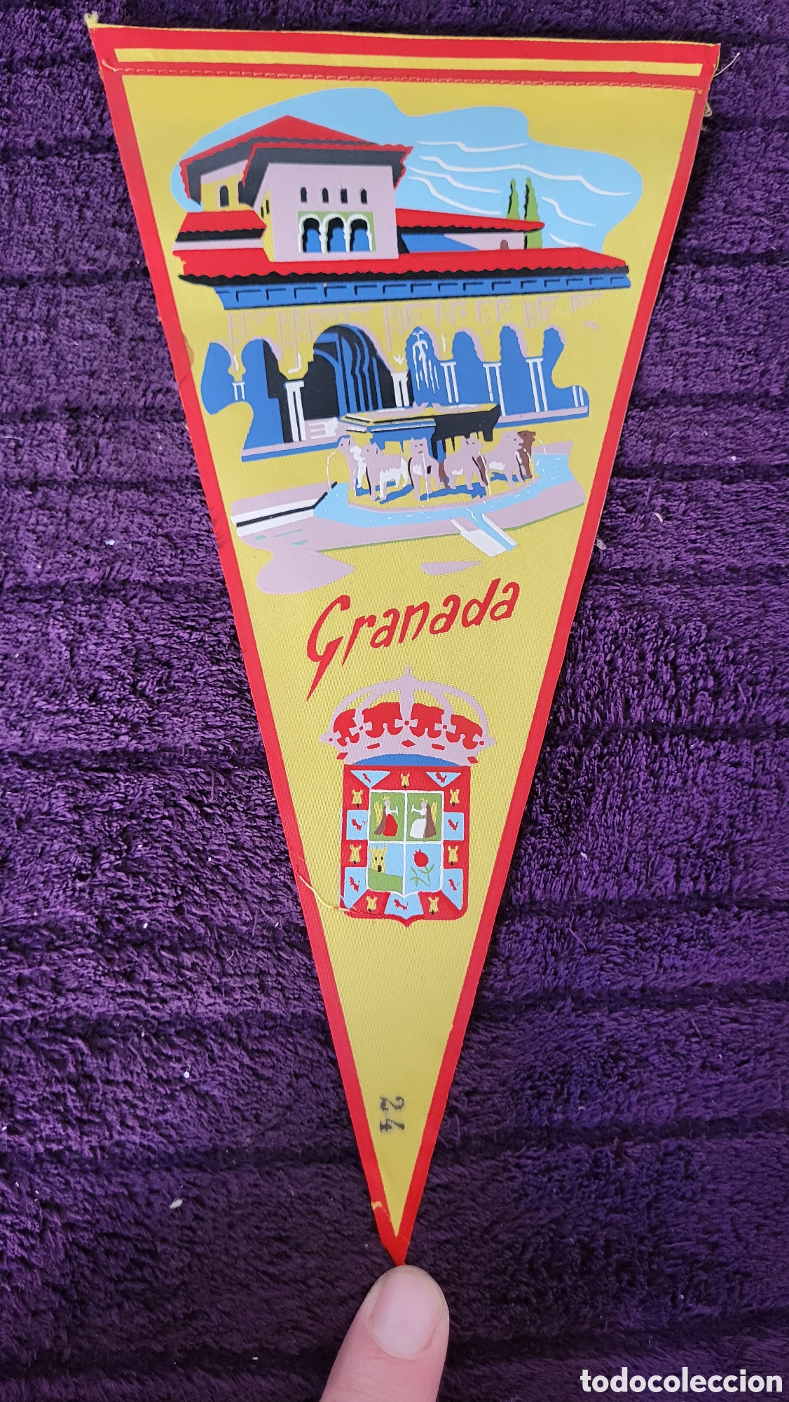 Sammlung von Wimpeln: Bander&iacute;n Granada