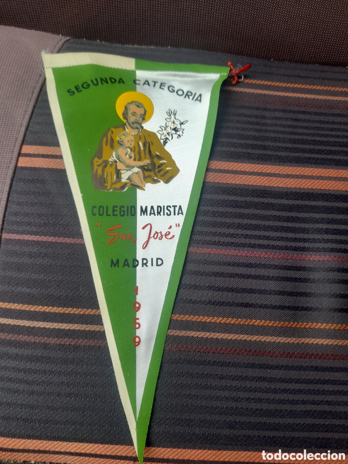 Fanions de collection: Antiguo banderin, Colegio Maristas San Jos&eacute;, Madrid, 1959, mide 27 cm de altura
