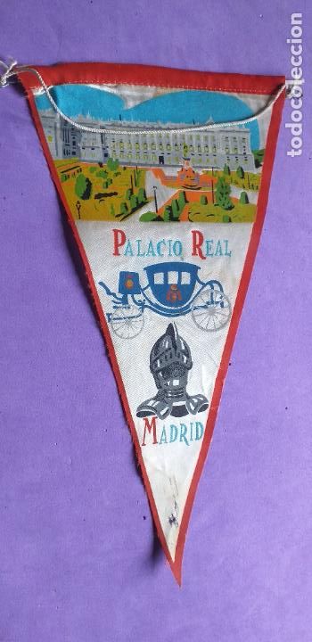 Sammlung von Wimpeln: BANDERINES-BA7-II-MADRID-PALACIO REAL