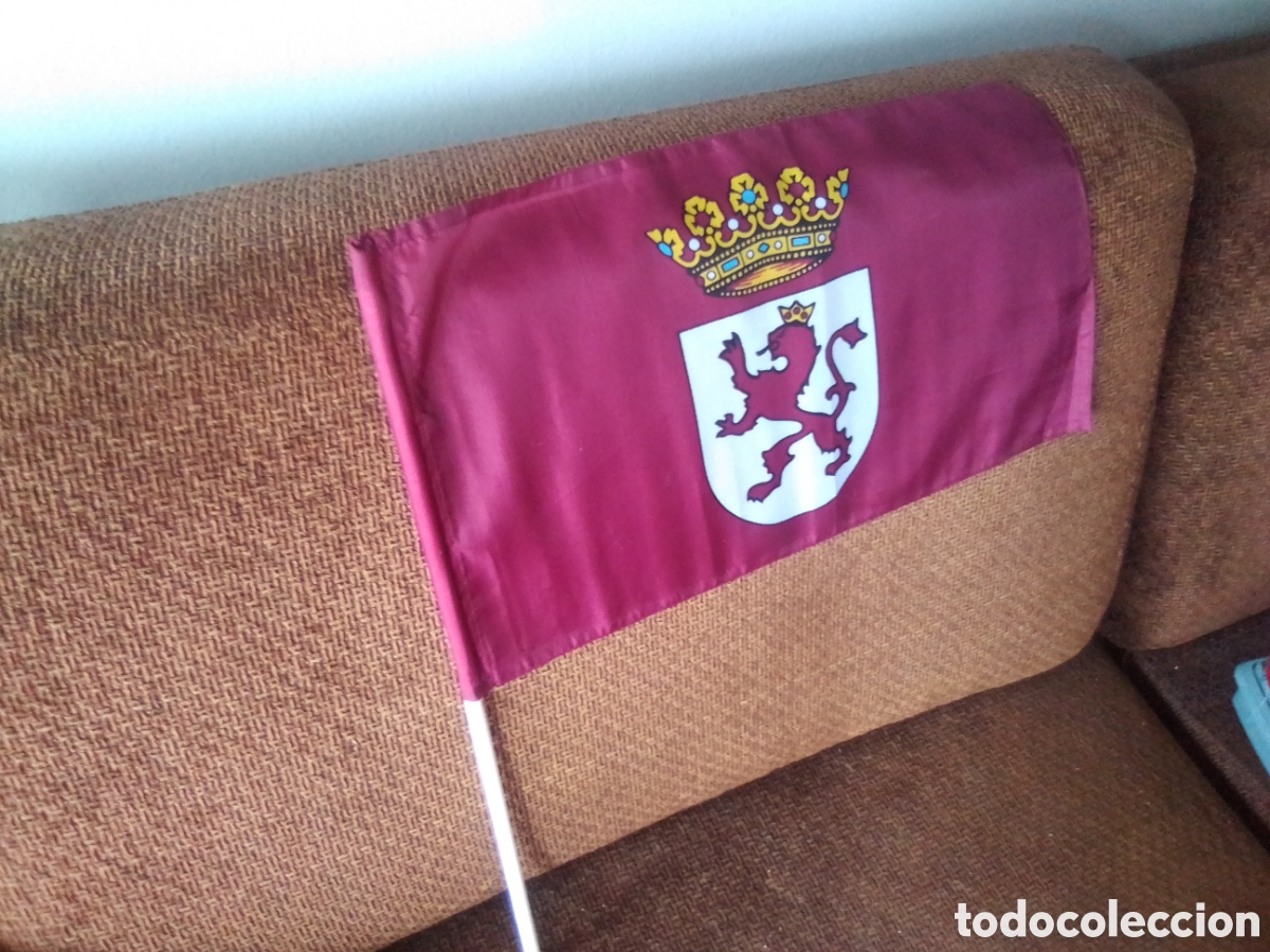 Banderines de colecci&oacute;n: Bander&iacute;n de Le&oacute;n. Espa&ntilde;a. - Foto 1