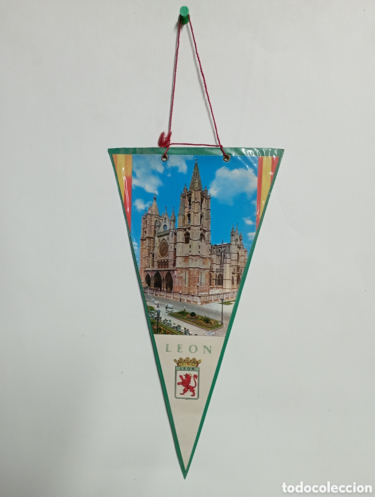Banderines de colecci&oacute;n: Bander&iacute;n LEON - Foto 1