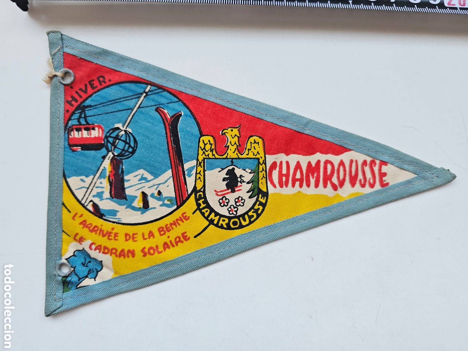 Banderines de colecci&oacute;n: Bander&iacute;n de Chamrousse, Lyon, Grenoble, Francia France 1960s 1970s estaci&oacute;n de ski esqu&iacute; sky