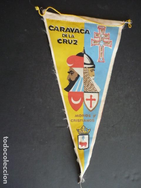 Fanions de collection: BANDERIN CARAVACA DE LA CRUZ MURCIA MOROS Y CRISTIANOS