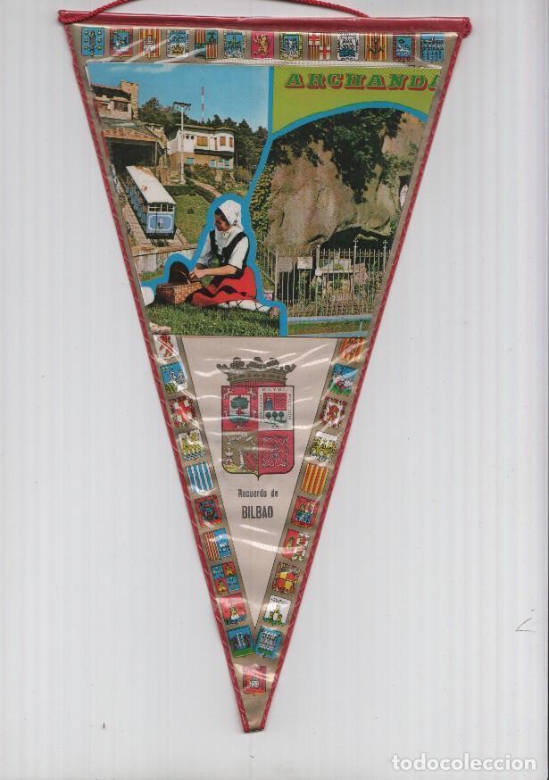 Fanions de collection: BANDERIN: BILBAO - Imagen del FUNICULAR de ARCHANDA, traje tipico y escudo de la localidad - VARIOS