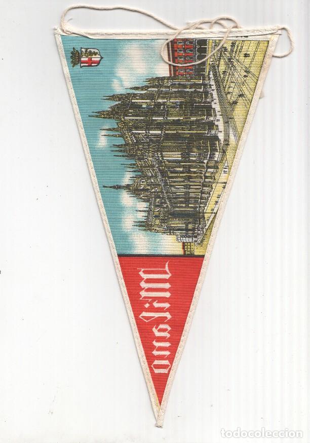 Collection pennants: BANDERIN: MILAN, Italia - Ilustracion del Duomo de Milan y escudo (Doble Cara) - VARIOS