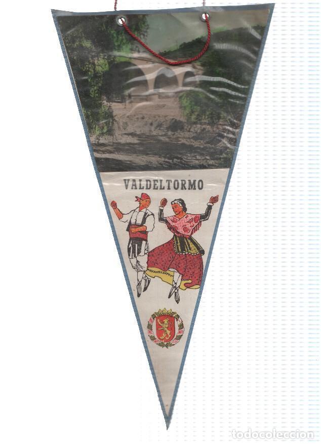 Bandierine di collezione: Banderin: VALDELTORMO, Teruel- Imagen de Puente de Piedra y pareja bailando Jotas - Varios
