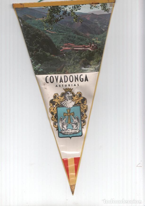 Bandierine di collezione: BANDERIN: COVADONGA, Asturias - Vista aerea del Santuario de Covadonga y escudo de la localidad - VA