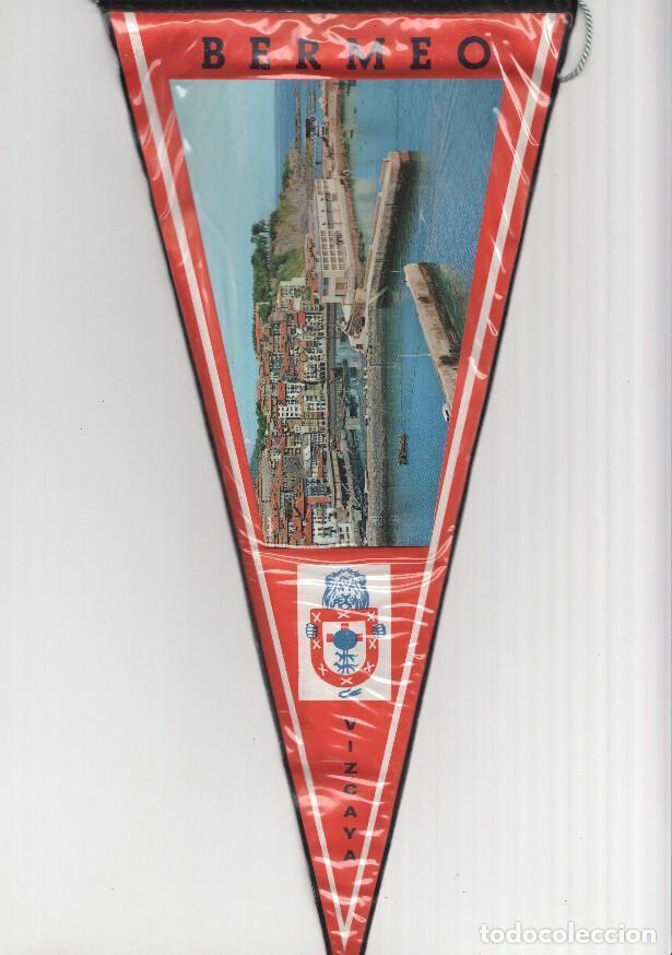 Bandierine di collezione: BANDERIN: BERMEO, Vizcaya - Puerto de Bermeo y escudo - Varios