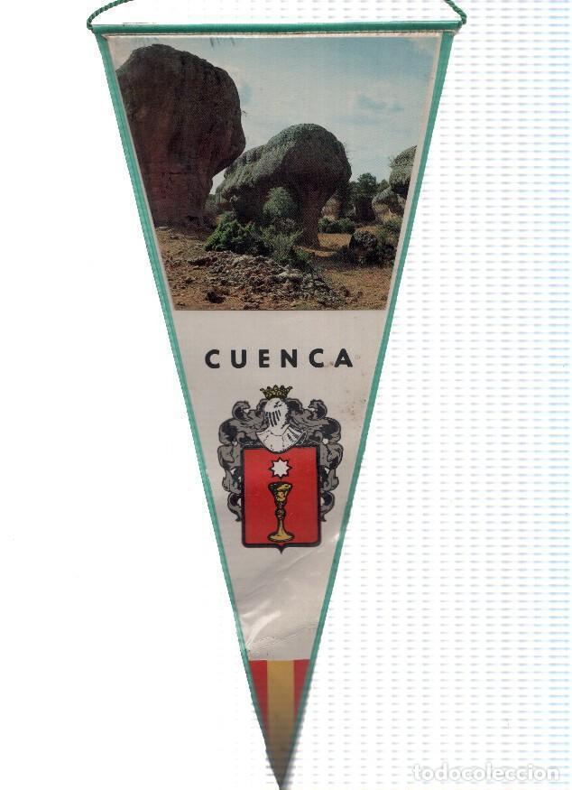 Bandierine di collezione: BANDERIN: CUENCA - Imagen las PIEDRAS ENCANTADAS de Cuenca y escudo de la localidad - Varios