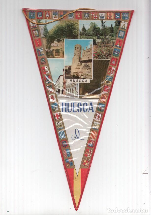 Bandierine di collezione: BANDERIN: HUESCA - Cuatro miniaturas de imagen de distintos lugares de Huesca - VARIOS