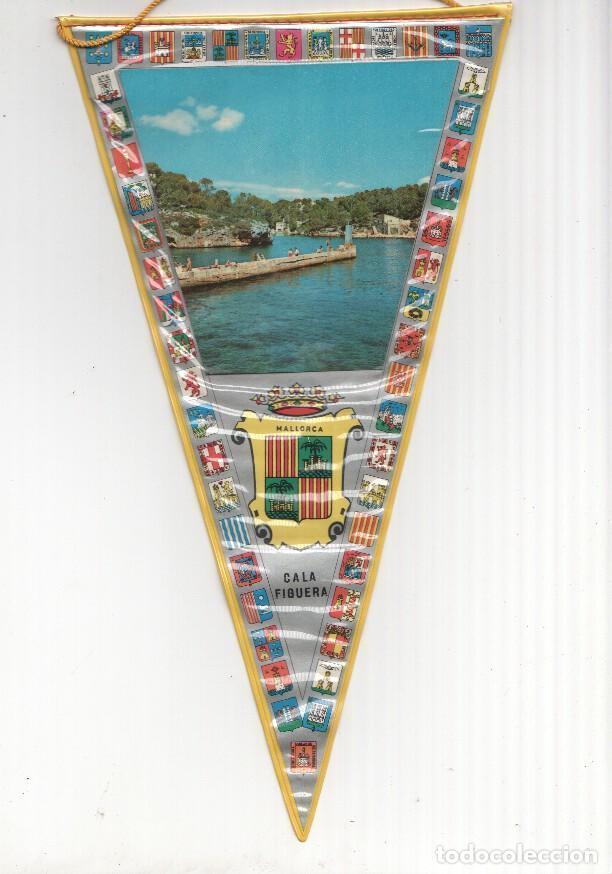 Bandierine di collezione: BANDERIN: MALLORCA - Vista de la CALA FIGUERA y escudo - VARIOS