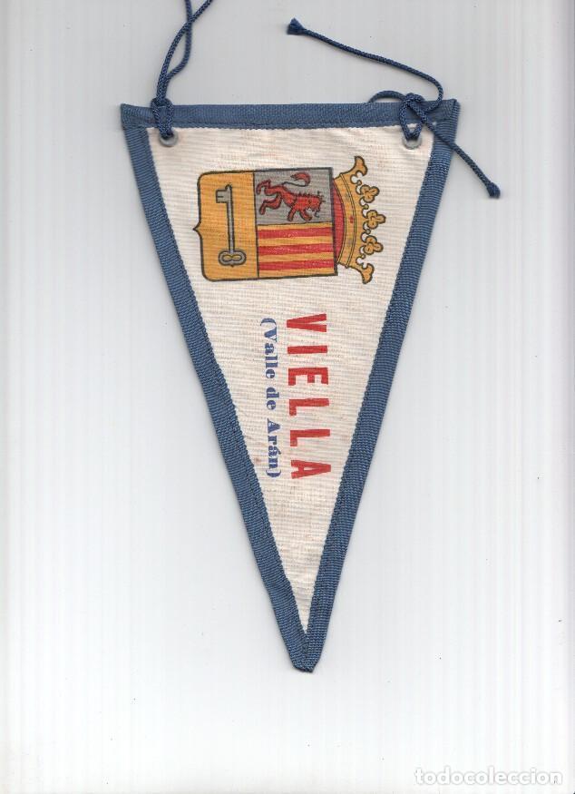 Collection pennants: BANDERIN: VIELLA (Valle de Aran) - Ilustracion del escudo e Ilustracion del BALL-PLA en trasera - Va