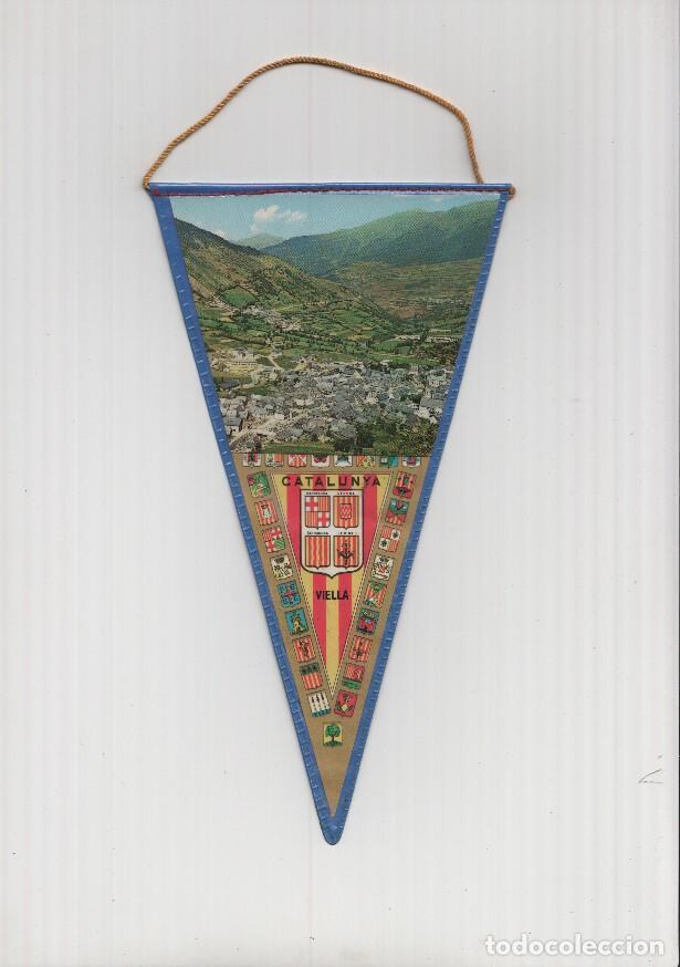 Sammlung von Wimpeln: BANDERIN: VIELLA, Lleida - Imagen aerea de la localidad y 4 escudos de las provincias catalanas - VA