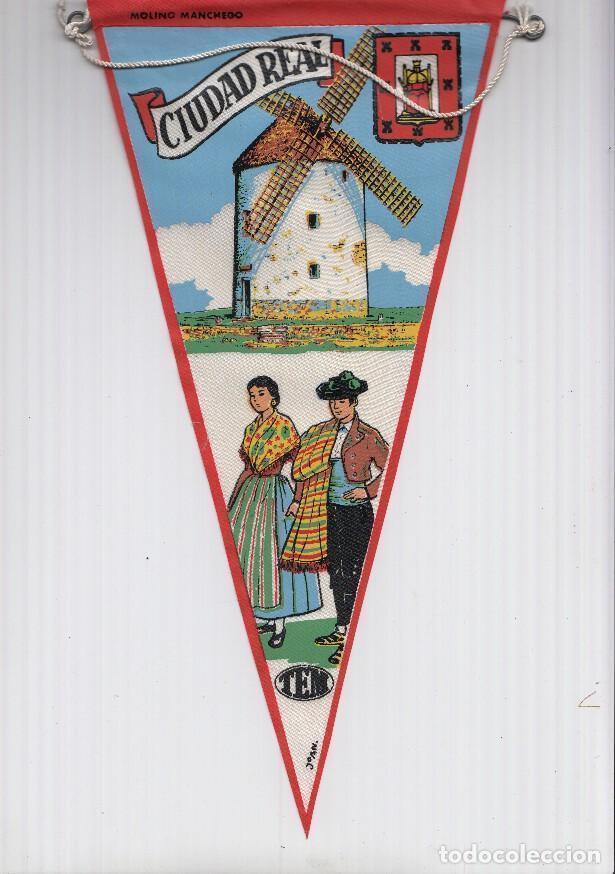 Fanions de collection: BANDERIN: TEM CIUDAD REAL - Ilustracion de MOLINO MANCHEGO, Trajes tipicos y escudo de la localidad