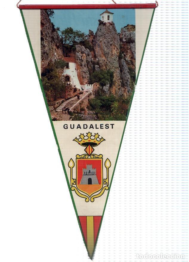 Collection pennants: BANDERIN: GUADALEST, Alicante - Vista del pueblo de Guadalest y escudo de la localidad - Varios