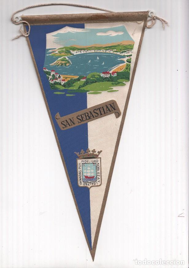 Sammlung von Wimpeln: BANDERIN: SAN SEBASTIAN - Ilustracion de la Playa de la Concha y escudo de la localidad - VARIOS