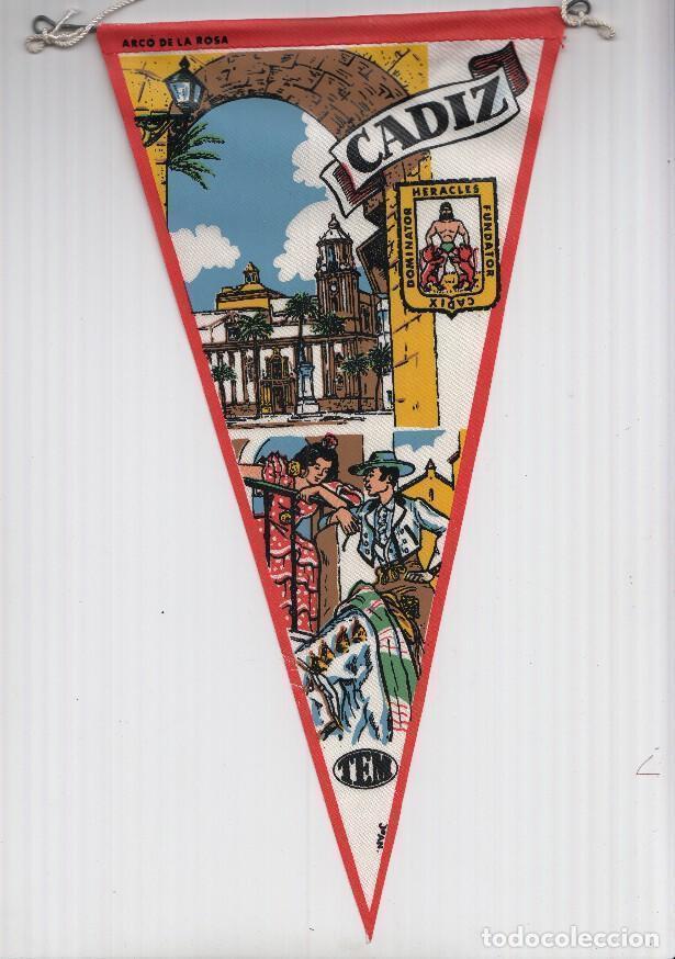 Bandierine di collezione: BANDERIN: TEM CADIZ- Ilustracion del ARCO DE LA ROSA, Trajes tipicos y escudo de la localidad - JOAN