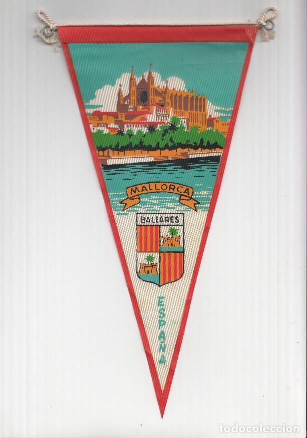 Fanions de collection: BANDERIN: PALMA DE MALLORCA - Ilustracion de la Catedral de Palma de Mallorca y escudo de las Balear