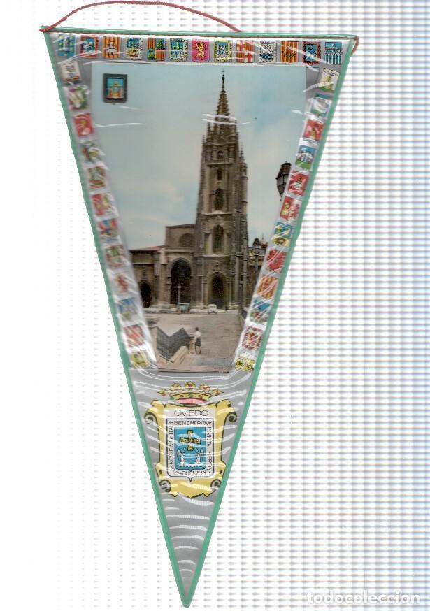 Fanions de collection: BANDERIN: CORDOBA - Vista de la Catedral de San Salvador de Oviedo y escudo de la localidad - VARIOS
