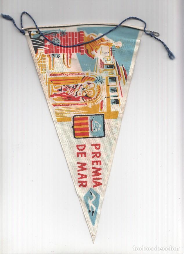 Sammlung von Wimpeln: BANDERIN: PREMIA DE MAR - Ilustracion de la Fuente del Cargol y escudo de la localidad - VARIOS