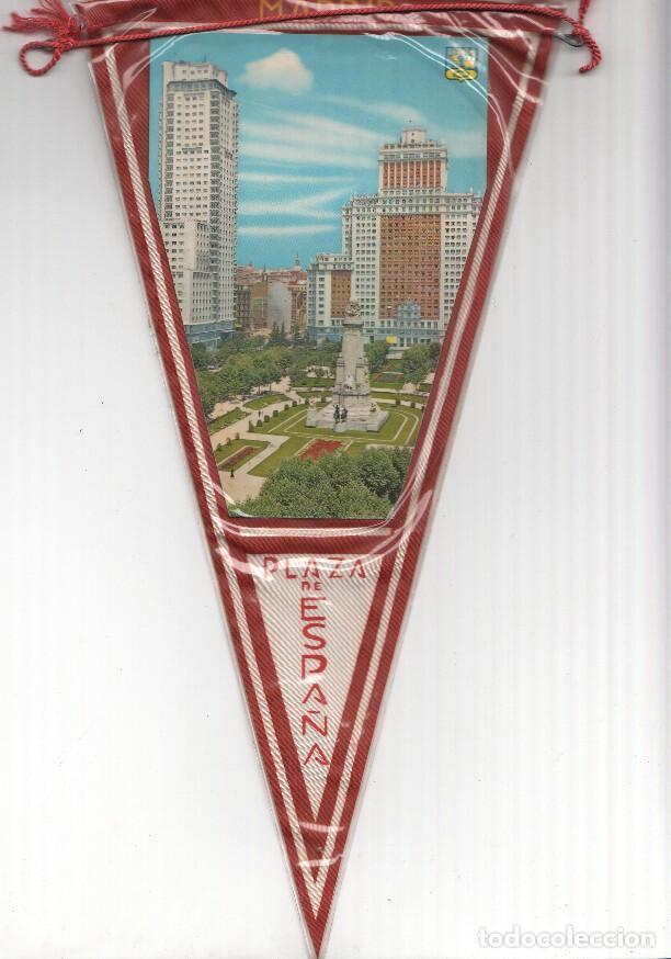 Sammlung von Wimpeln: BANDERIN: MADRID: Vista de la Plaza Espa&ntilde;a de Madrid - VARIOS